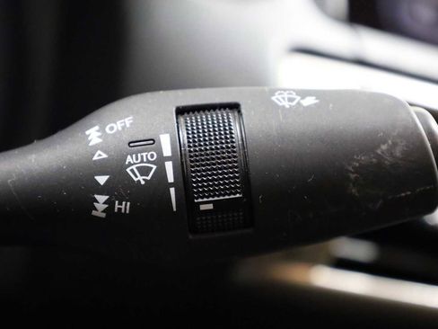 Used 2016 Lexus IS 200t image 27