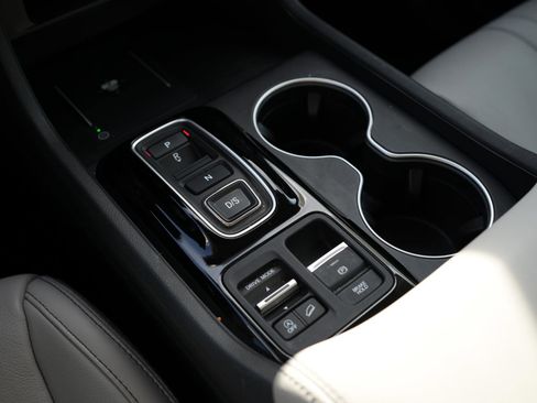 Used 2023 Honda Pilot Touring image 28