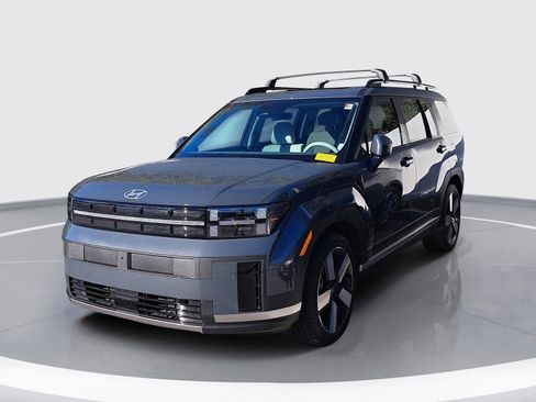 Certified 2025 Hyundai Santa Fe Limited image 1