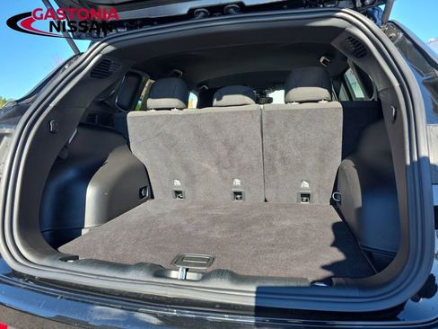 Used 2025 Jeep Compass Sport image 42