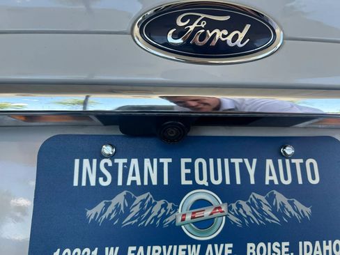 Used 2017 Ford Fusion SE FWD image 7