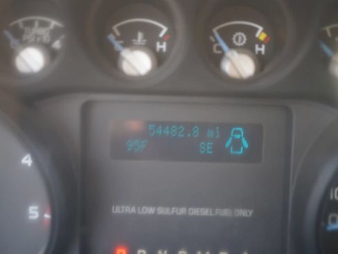 Used 2015 Ford F550 4x4 Crew Cab Super Duty image 31