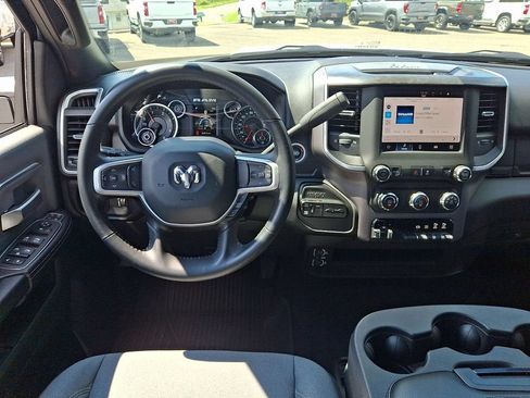 Used 2023 RAM 2500 Big Horn w/ Level 1 Equipment Group AWD/4WD image 11