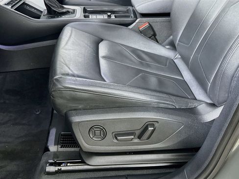 Used 2022 Audi Q3 2.0T Premium Plus image 22