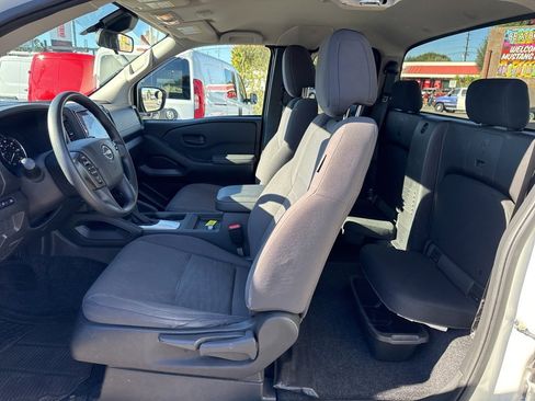 Used 2023 Nissan Frontier S image 7