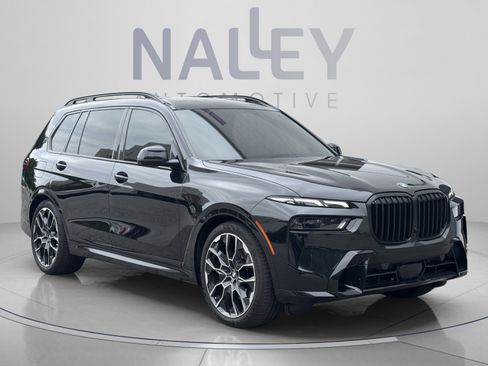 Used 2024 BMW X7 xDrive40i w/ M Sport Package AWD/4WD image 5