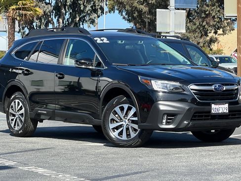 Certified 2022 Subaru Outback Premium image 2