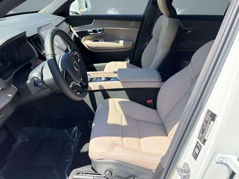 New 2026 Volvo XC90 B6 Plus w/ Protection Package Premier AWD/4WD image 5