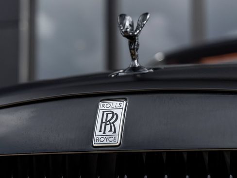Used 2016 Rolls-Royce Dawn RWD image 21