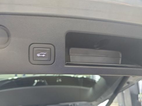 Used 2025 Chevrolet Equinox LT w/ Convenience Package II AWD/4WD image 15