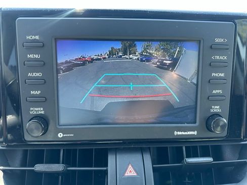 Used 2022 Toyota RAV4 XLE w/ Convenience Package FWD image 13