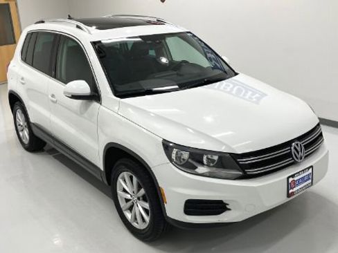 Used 2017 Volkswagen Tiguan Wolfsburg Edition image 4