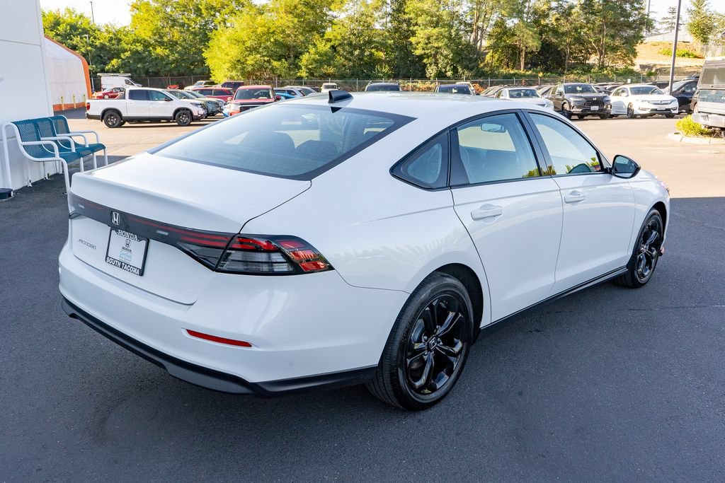 Certified 2025 Honda Accord SE image 14