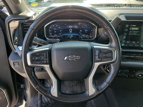Used 2022 Chevrolet Silverado 1500 RST AWD/4WD image 23
