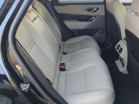 Used 2020 Land Rover Range Rover Velar R-Dynamic S image 21