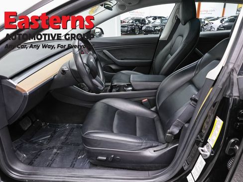Used 2019 Tesla Model 3 Standard Range RWD image 13
