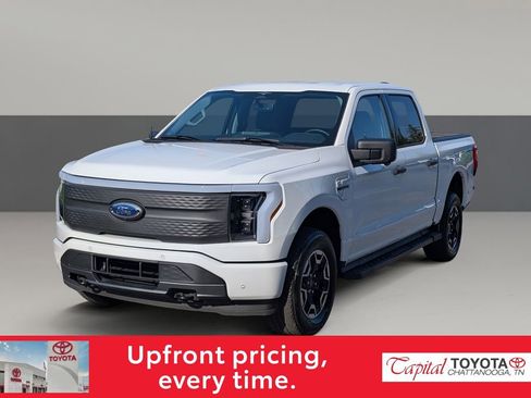 Used 2023 Ford F150 Lightning XLT AWD/4WD image 4