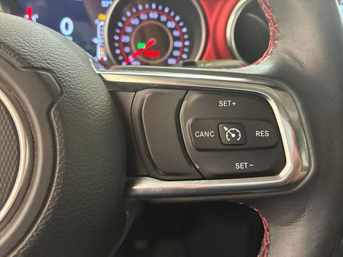 Used 2018 Jeep Wrangler Rubicon AWD/4WD image 26