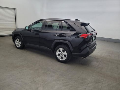 Used 2021 Toyota RAV4 XLE AWD/4WD image 3