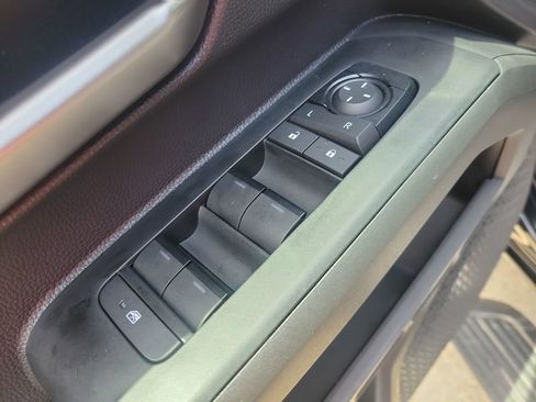 Used 2025 Toyota Tacoma 4x4 Double Cab Hybrid image 13
