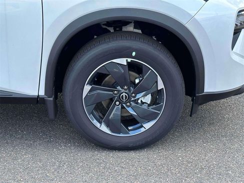 New 2026 Nissan Rogue SV image 7