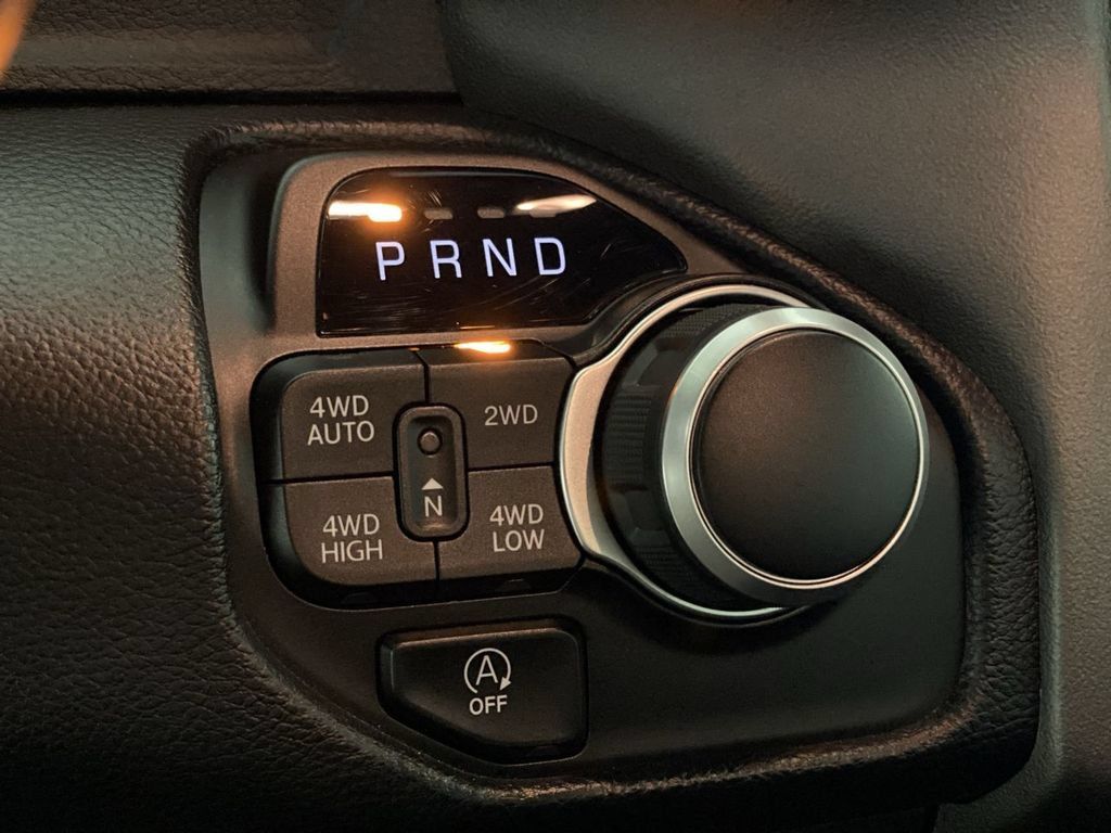 Used 2022 RAM 1500 Big Horn AWD/4WD image 40