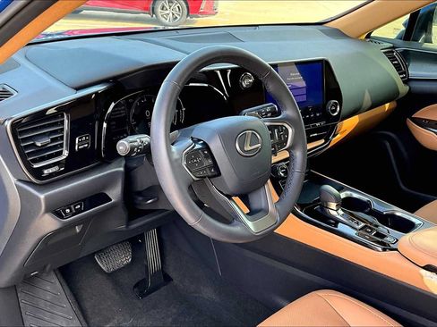 Used 2024 Lexus NX 250 FWD w/ Cold Area Package image 18