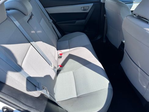 Used 2015 Toyota Corolla LE FWD image 8