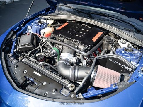 Used 2021 Chevrolet Camaro ZL1 RWD image 17