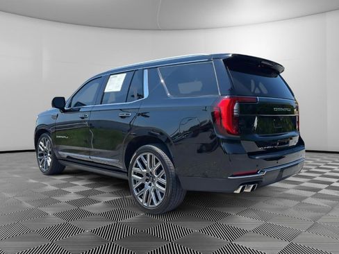 Used 2025 GMC Yukon Denali Ultimate AWD/4WD image 3