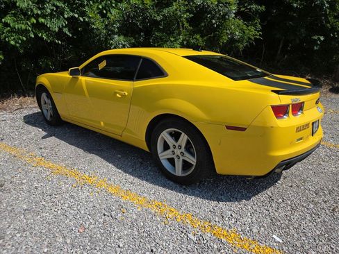Used 2011 Chevrolet Camaro LT RWD image 5