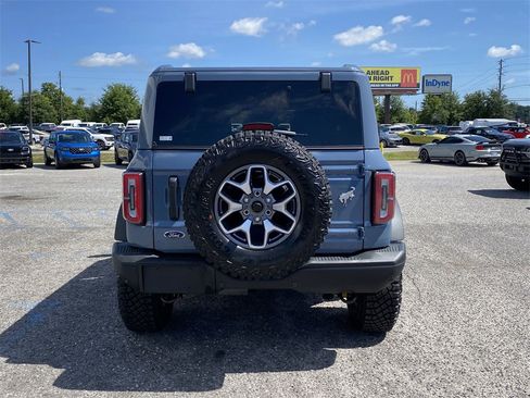 New 2025 Ford Bronco Badlands image 8
