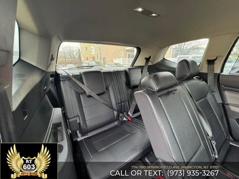 Used 2021 Volkswagen Atlas SE image 11