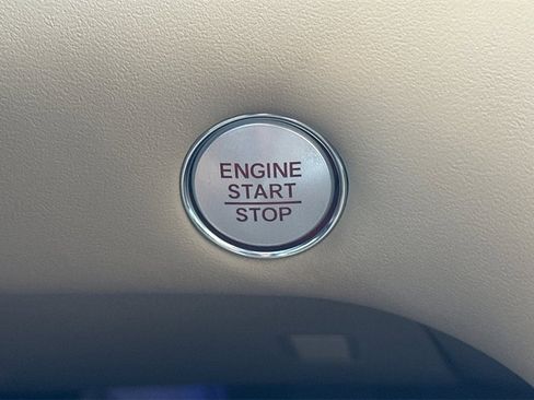 Certified 2025 Acura TLX w/ Technology Package image 19