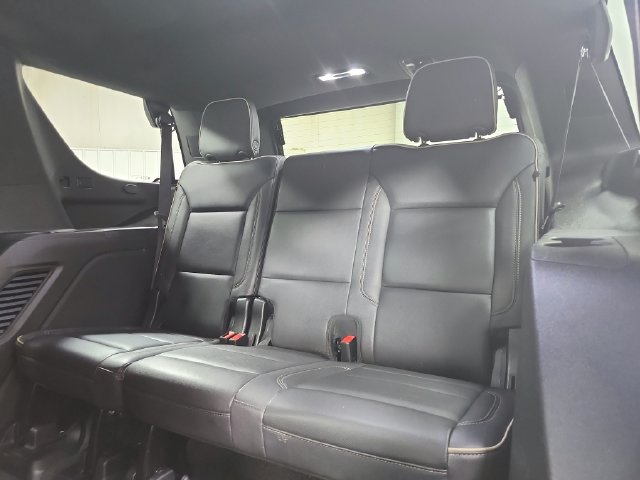 Used 2023 GMC Yukon SLT RWD image 13