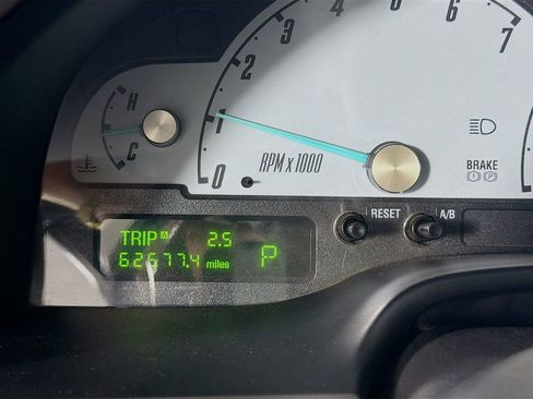 Used 2002 Ford Thunderbird RWD image 30