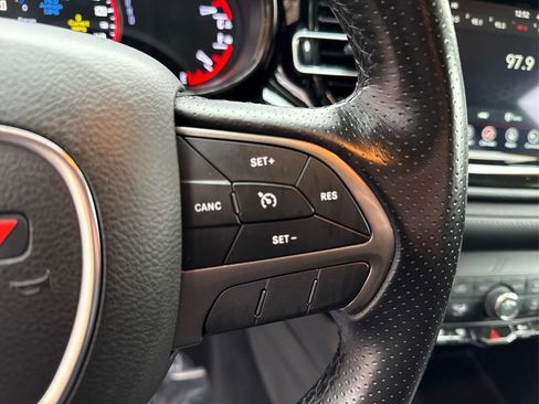 Used 2022 Dodge Durango SXT w/ Anodized Platinum Package image 25