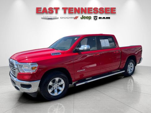 Used 2024 RAM 1500 Laramie AWD/4WD image 7