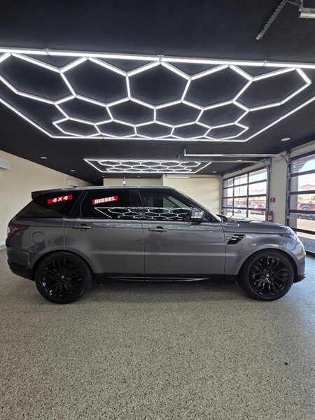 Used 2019 Land Rover Range Rover Sport HSE AWD/4WD image 2
