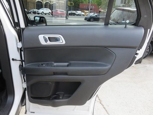 Used 2015 Ford Explorer Sport w/ Equipment Group 401A AWD/4WD image 32