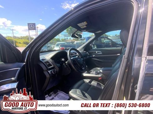 Used 2018 Ford Explorer Limited AWD/4WD image 10