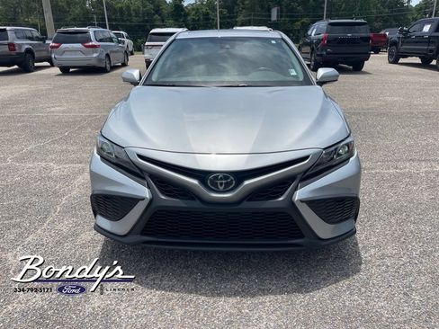 Used 2024 Toyota Camry SE FWD image 2