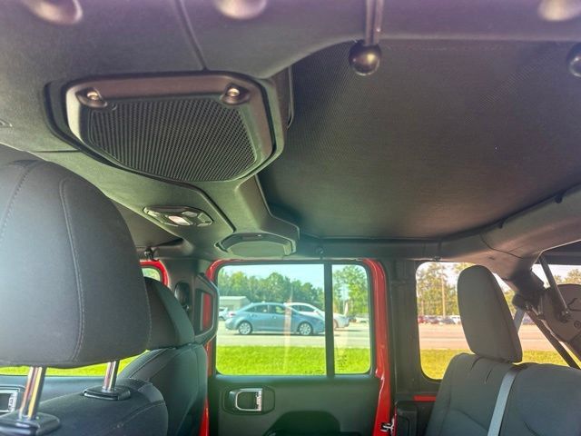 Used 2018 Jeep Wrangler Unlimited Sport AWD/4WD image 32
