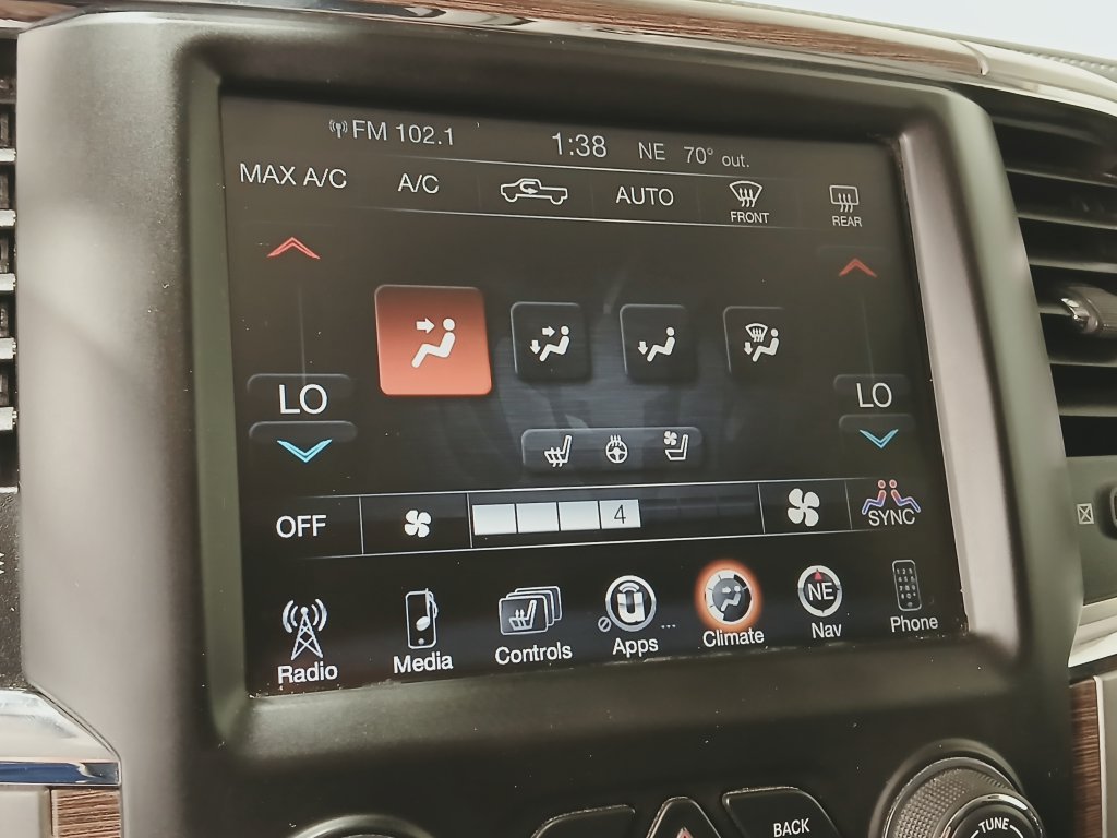 Used 2016 RAM 1500 Laramie w/ Convenience Group AWD/4WD image 26