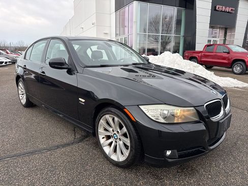 Used 2011 BMW 328i xDrive Sedan image 2