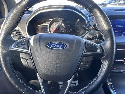 Used 2019 Ford Edge ST w/ Convenience Package image 18