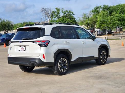 Certified 2025 Subaru Forester Premium AWD/4WD image 7