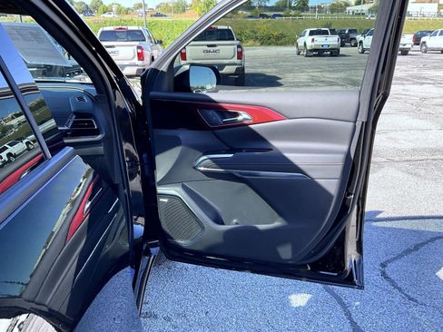 Certified 2024 Chevrolet Traverse RS w/ LPO, Floor Liner Package image 16