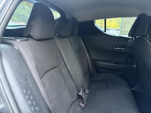 Used 2021 Toyota C-HR LE image 30