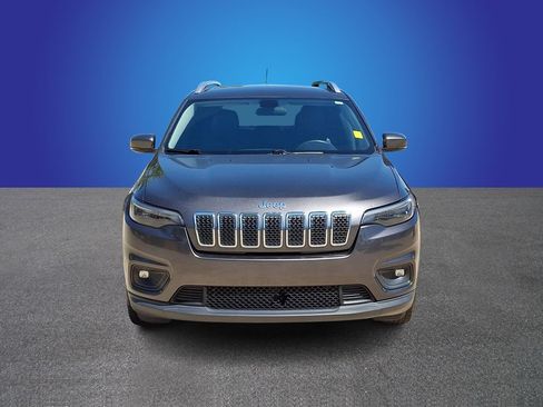 Used 2020 Jeep Cherokee Latitude Plus FWD image 2